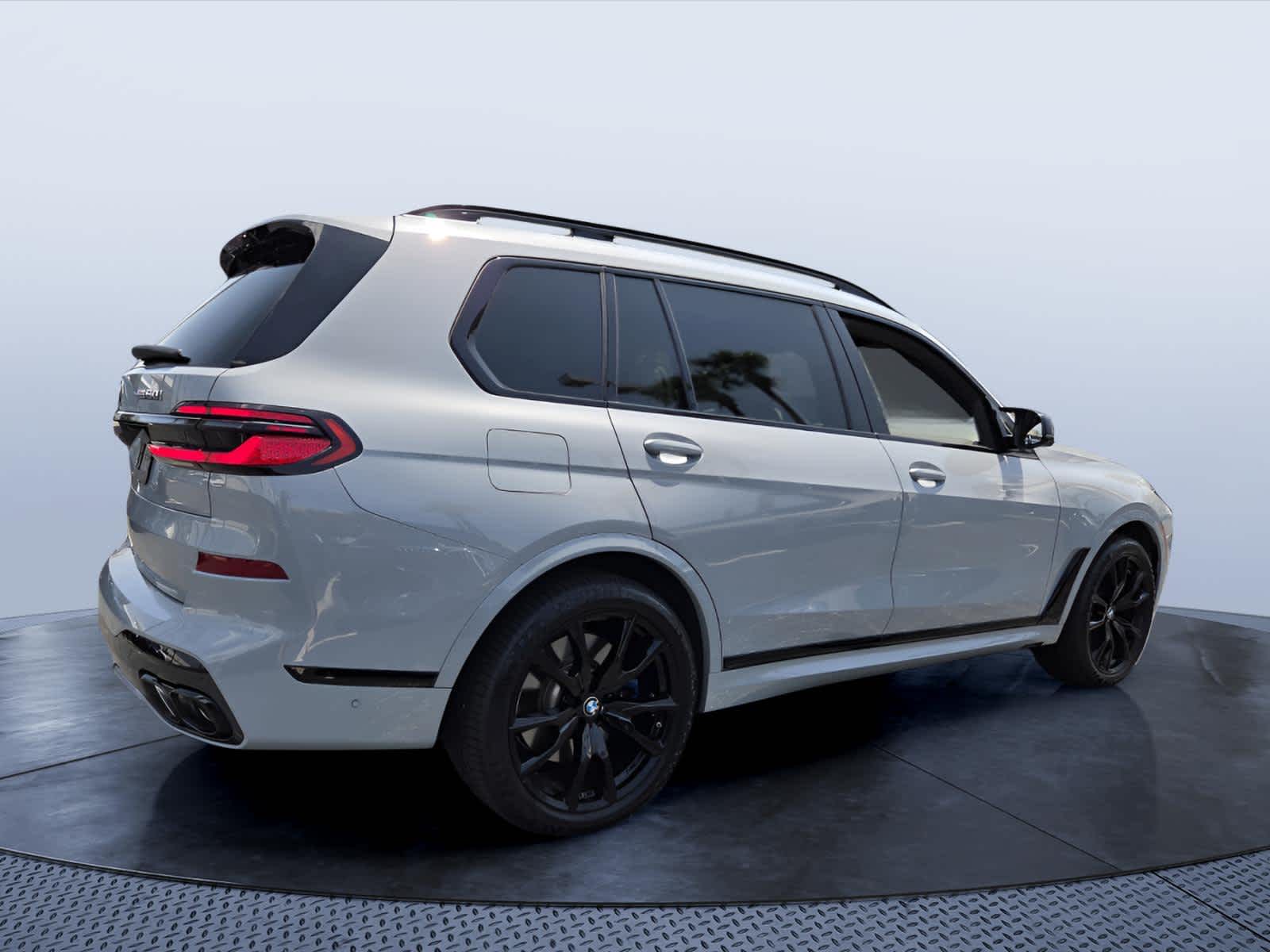 2024 BMW X7 M60i M60i