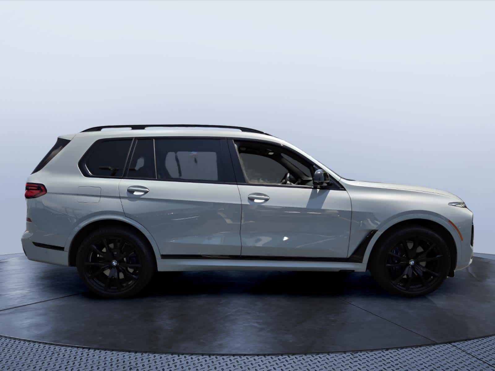2024 BMW X7 M60i M60i