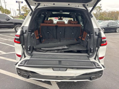 2026 BMW X7 M60i M60i