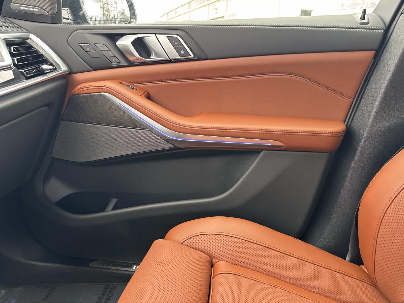 2026 BMW X7 M60i M60i