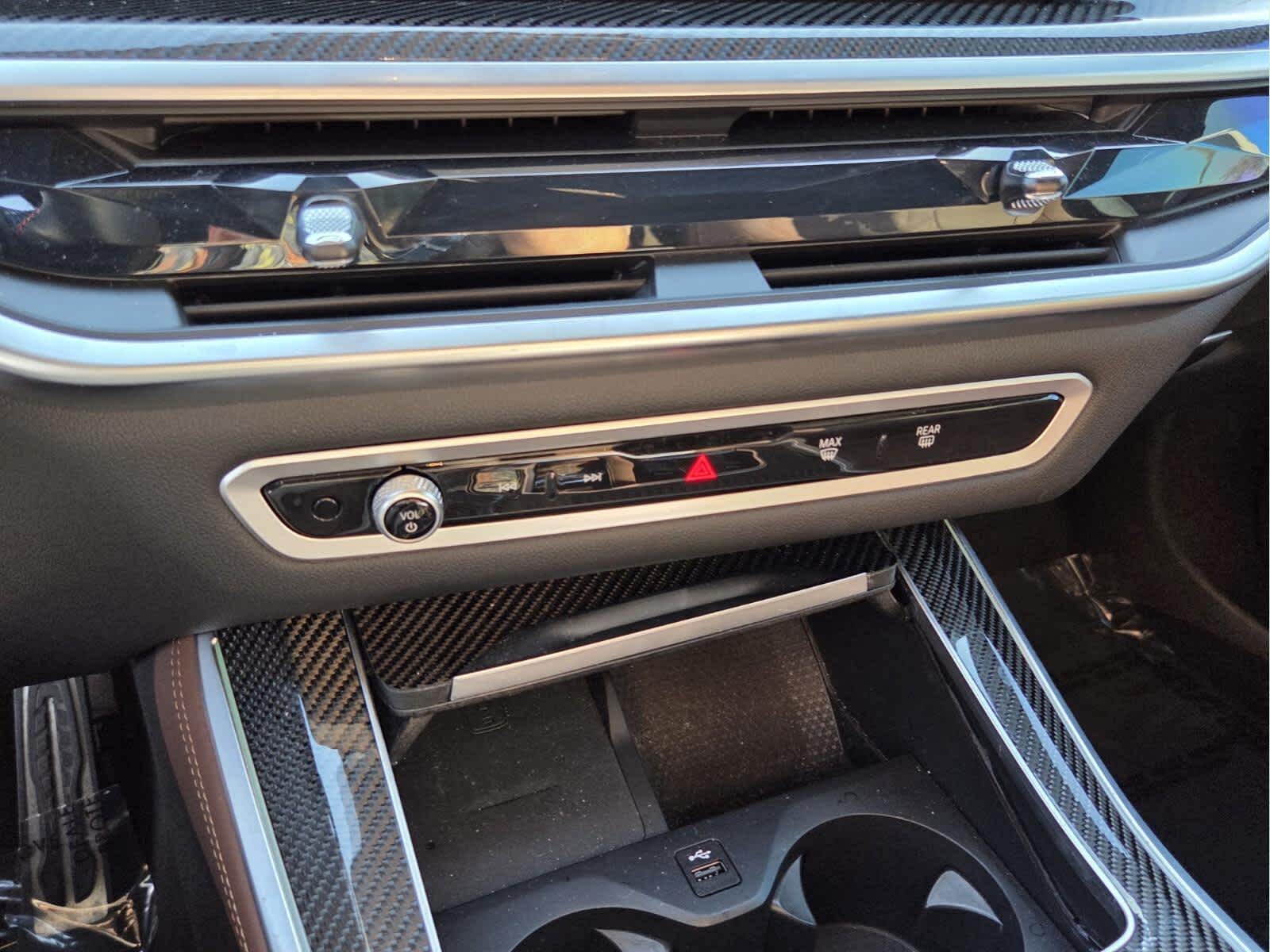 2025 BMW X5 M60i M60i