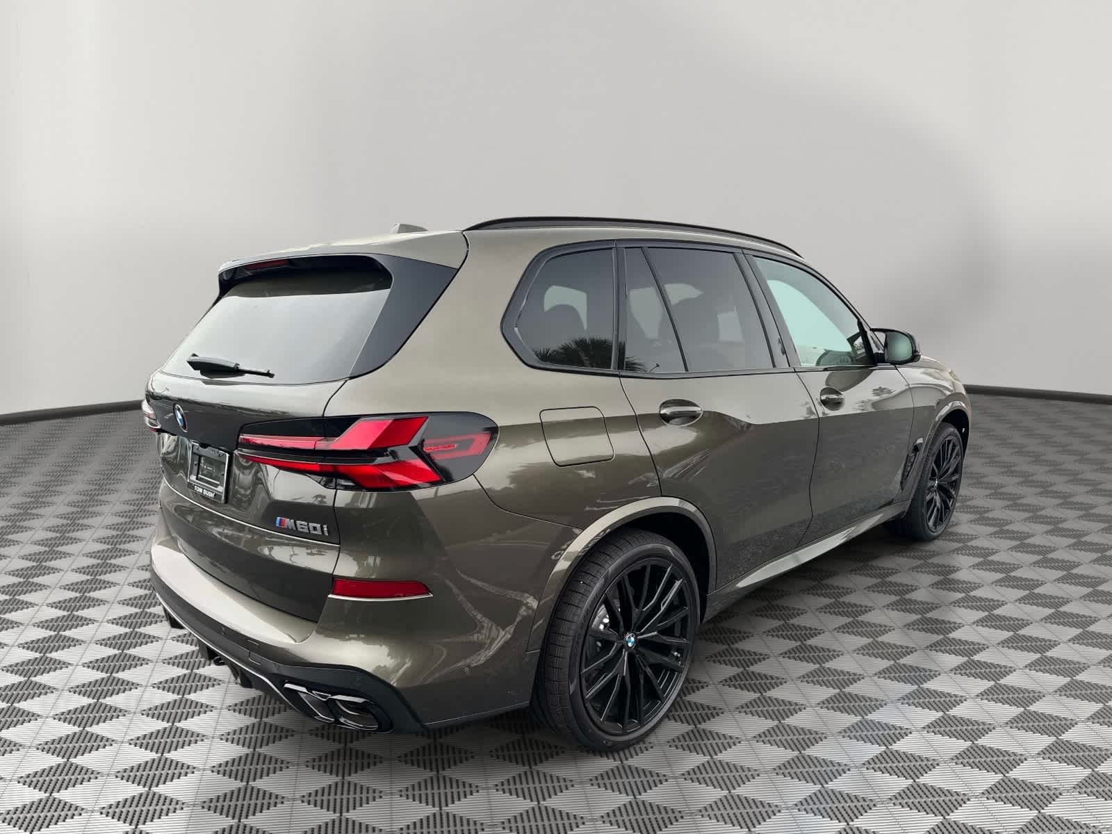 2026 BMW X5 M60i M60i