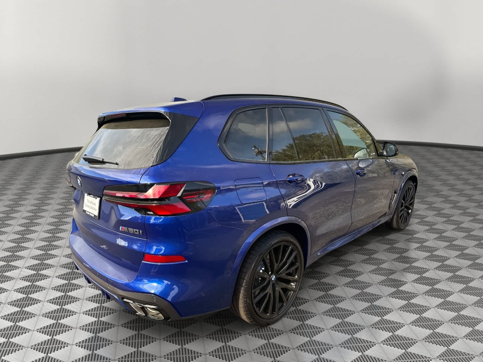 2026 BMW X5 M60i M60i