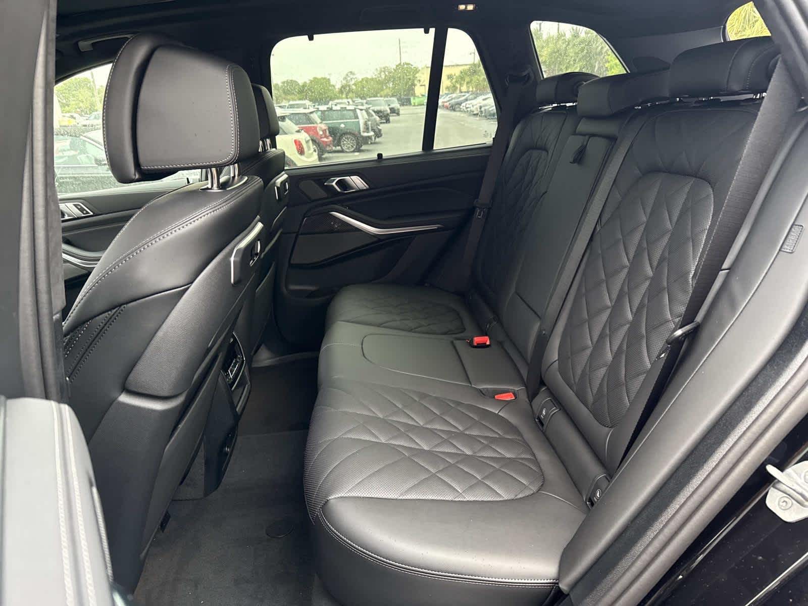 2026 BMW X5 M60i M60i