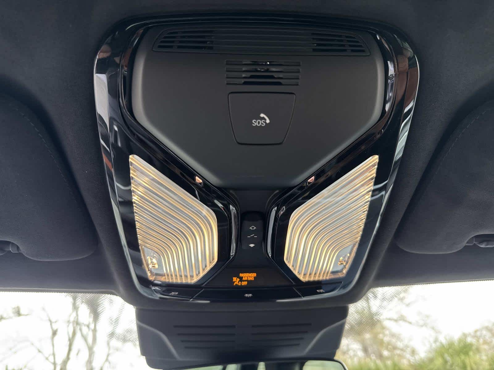 2026 BMW X5 M60i M60i