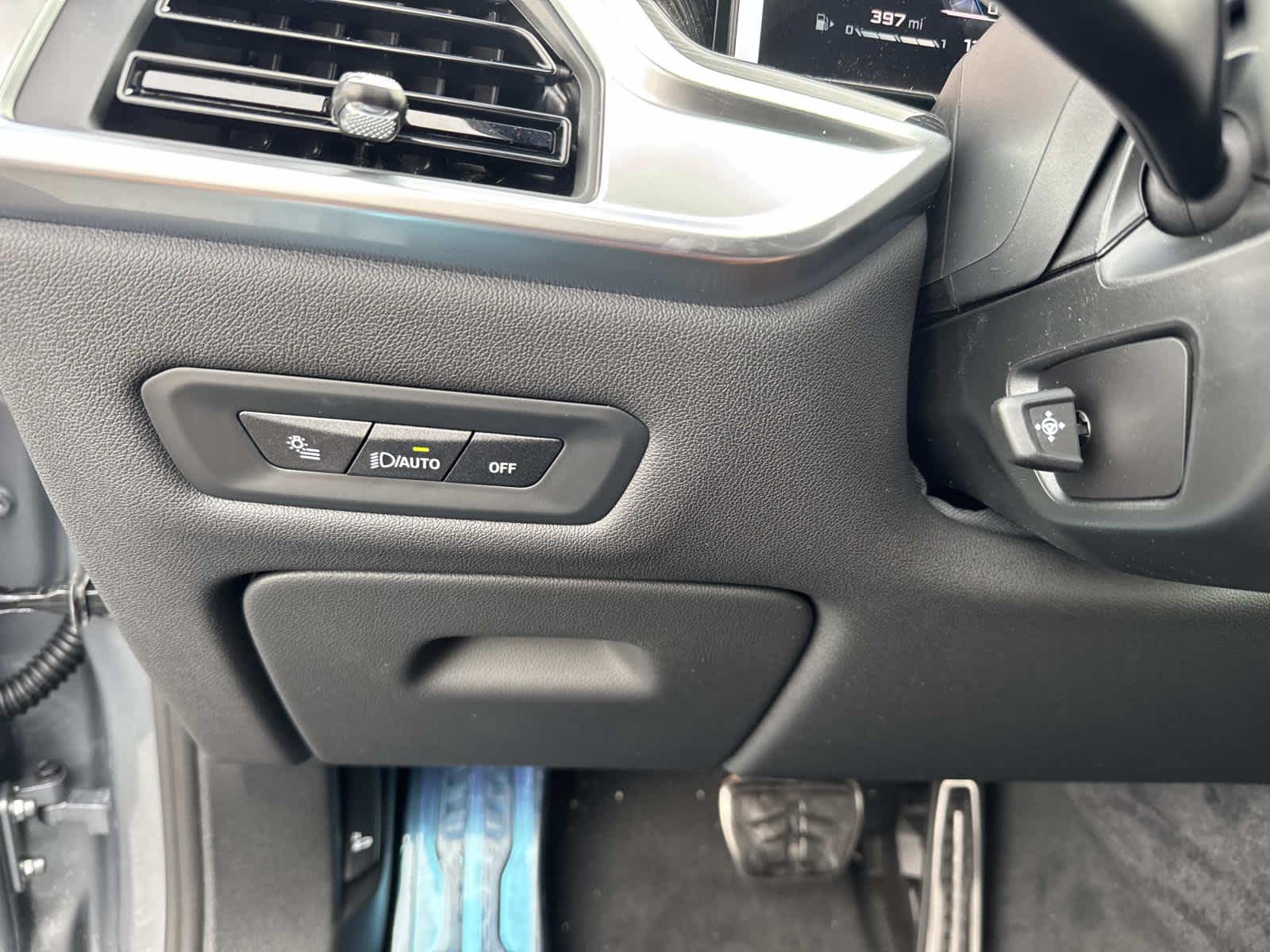 2026 BMW X5 M60i M60i