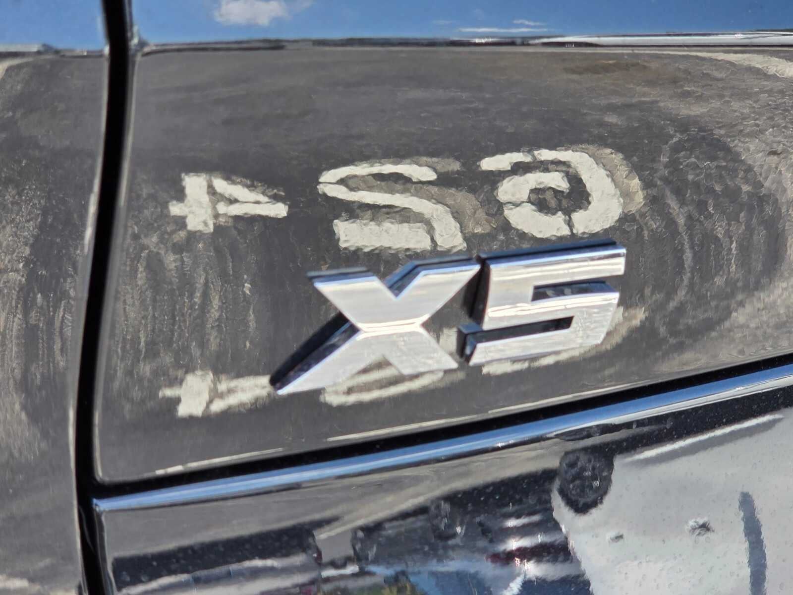 2026 BMW X5 M60i M60i