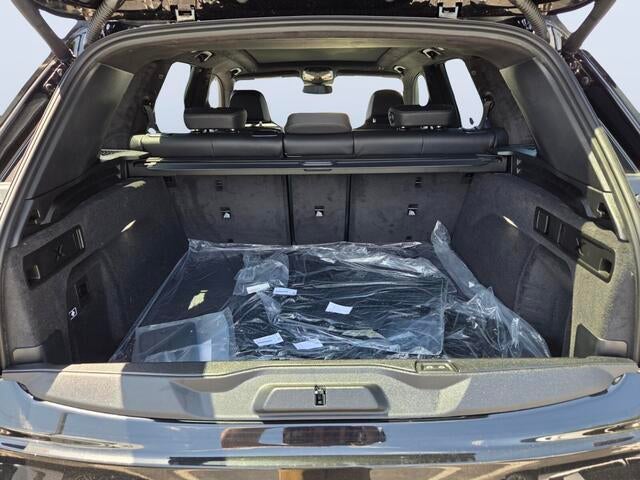 2026 BMW X5 M60i M60i