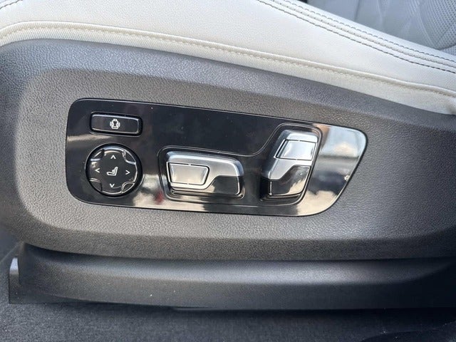 2026 BMW X6 xDrive40i xDrive40i