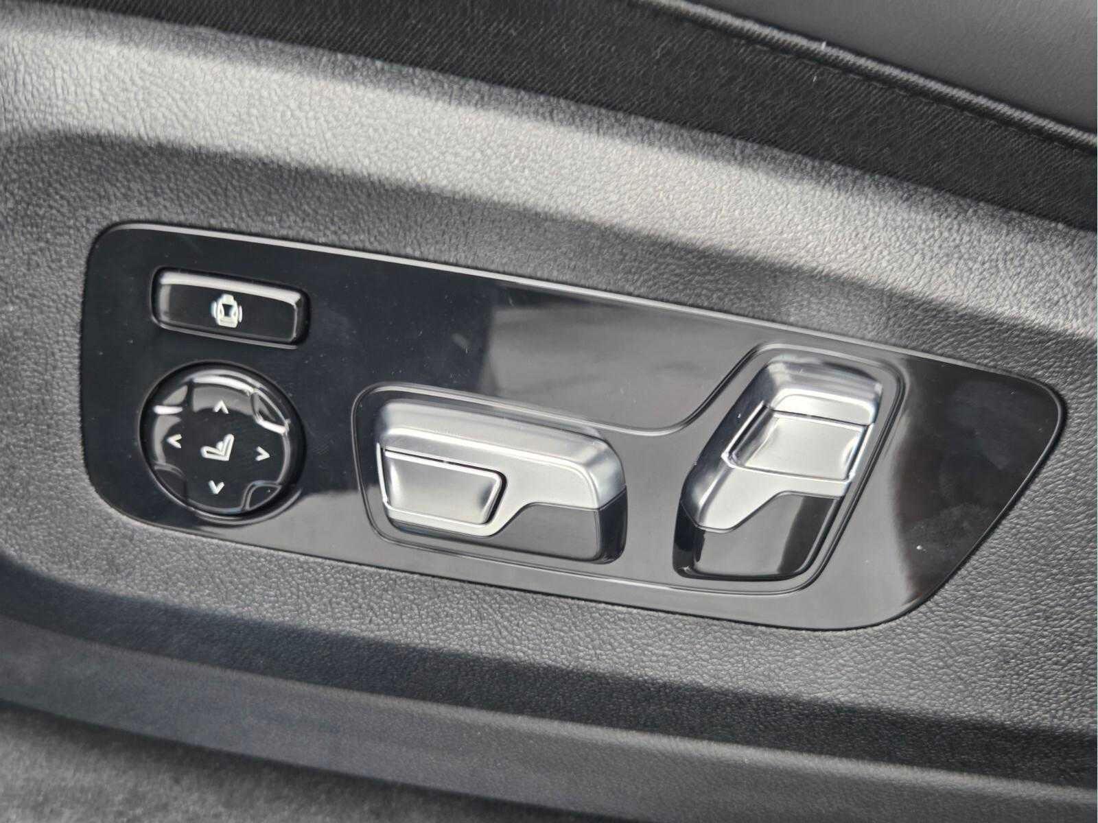 2027 BMW X6 xDrive40i xDrive40i