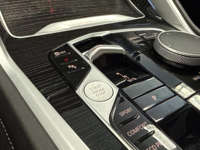 2025 BMW X6 xDrive40i