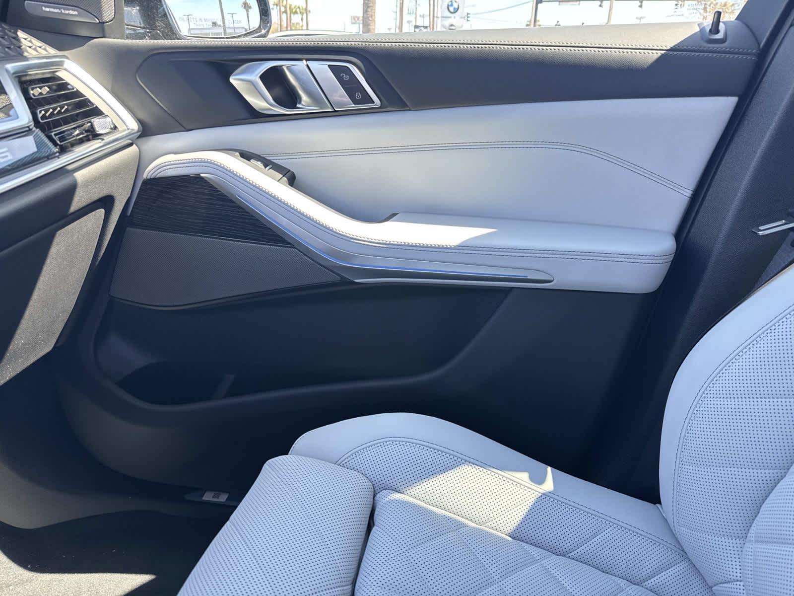 2026 BMW X5 xDrive50e xDrive50e