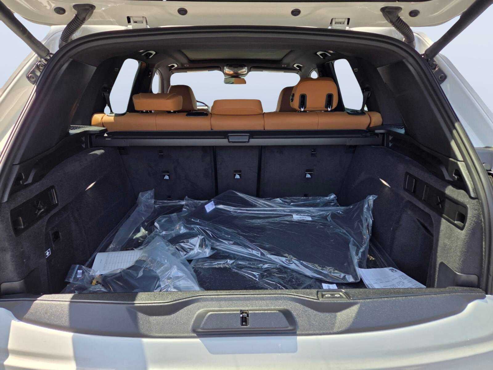 2026 BMW X5 xDrive50e xDrive50e