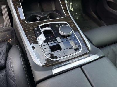 2025 BMW X5 xDrive50e xDrive50e