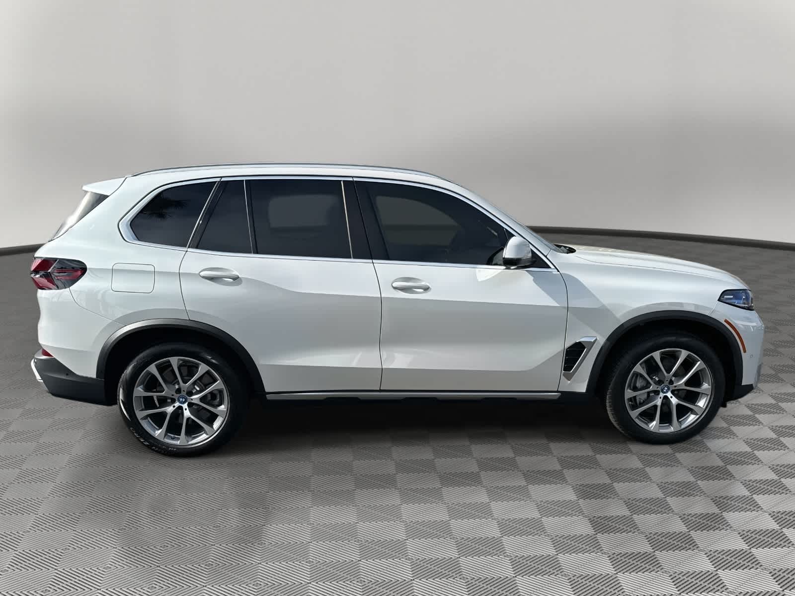 2025 BMW X5 xDrive50e xDrive50e