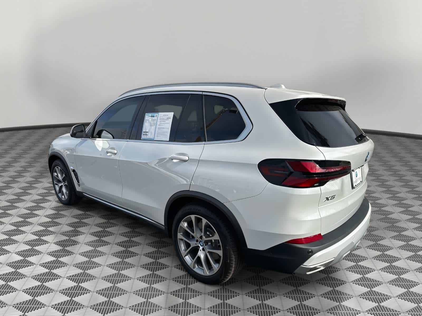 2025 BMW X5 xDrive50e xDrive50e