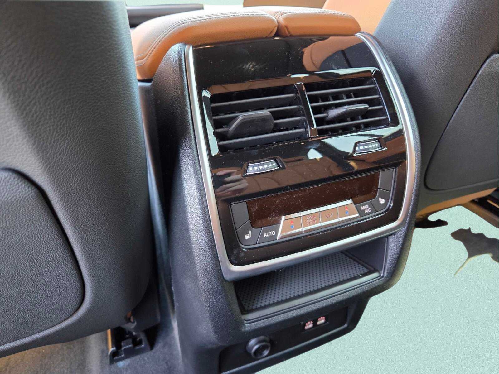 2026 BMW X5 xDrive50e xDrive50e