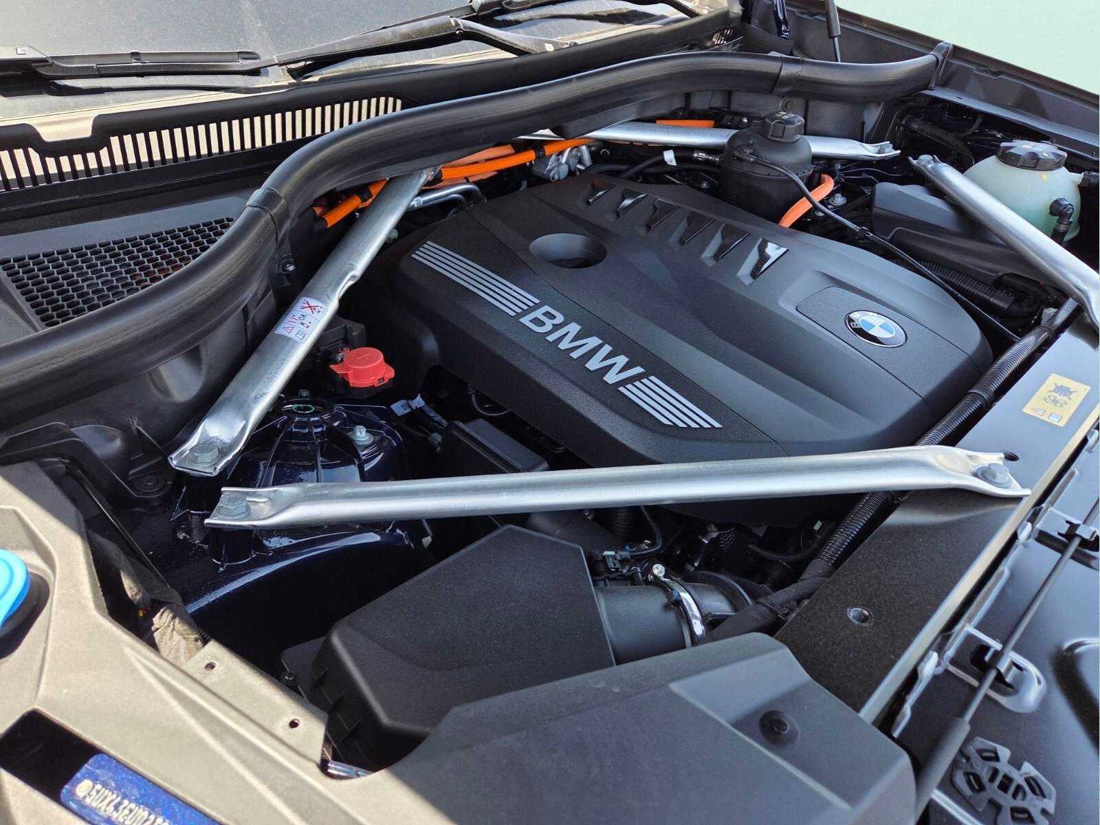 2026 BMW X5 xDrive50e xDrive50e