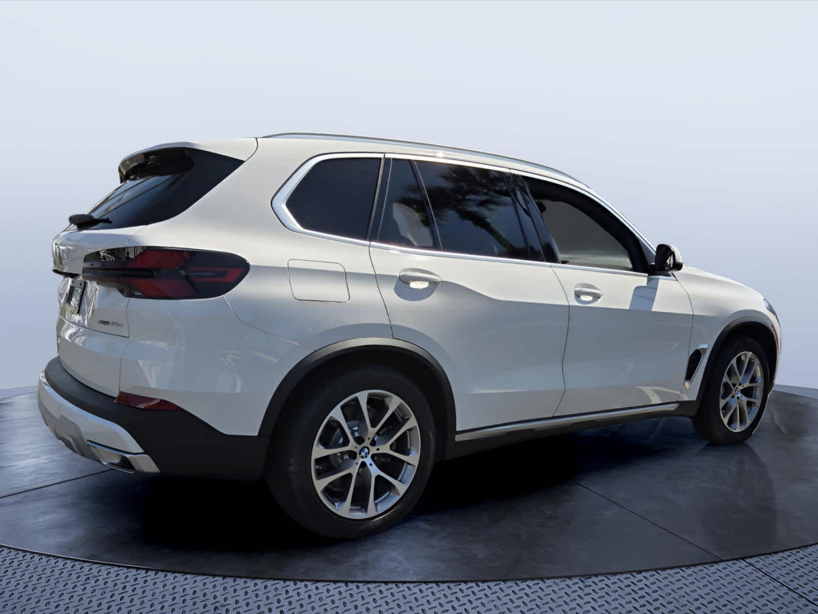 2026 BMW X5 xDrive50e xDrive50e
