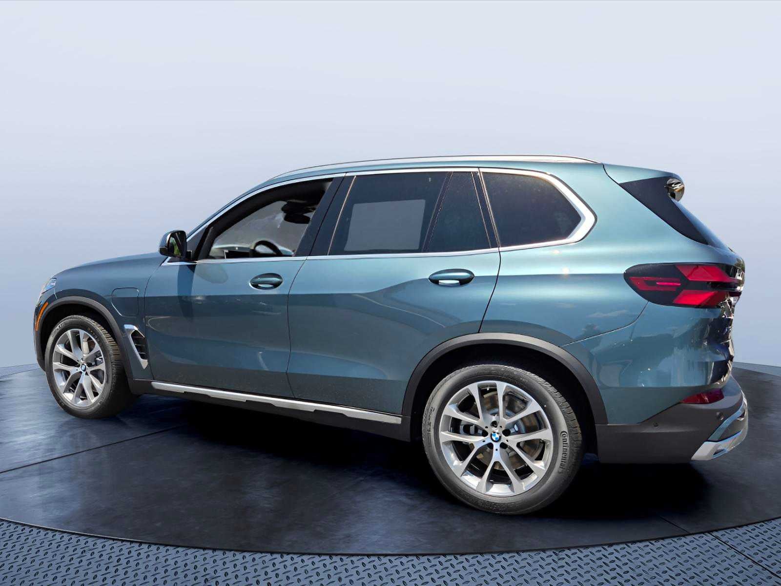2026 BMW X5 xDrive50e xDrive50e