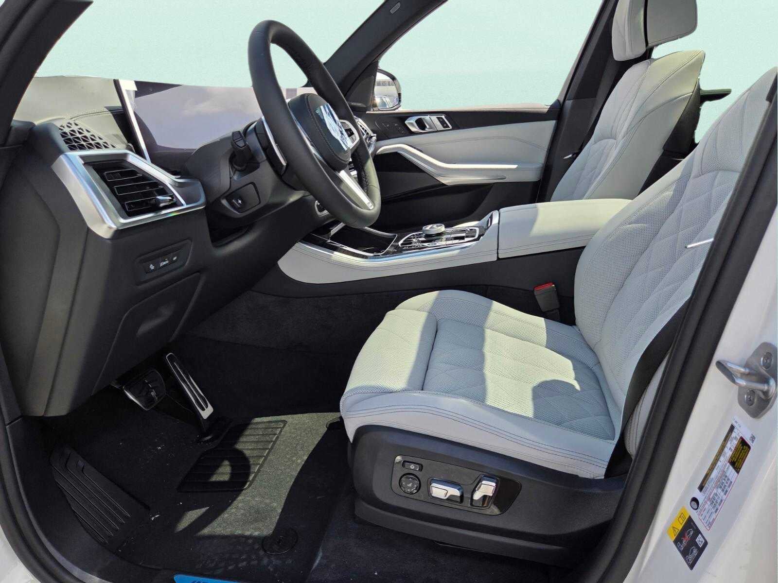 2026 BMW X5 xDrive50e xDrive50e