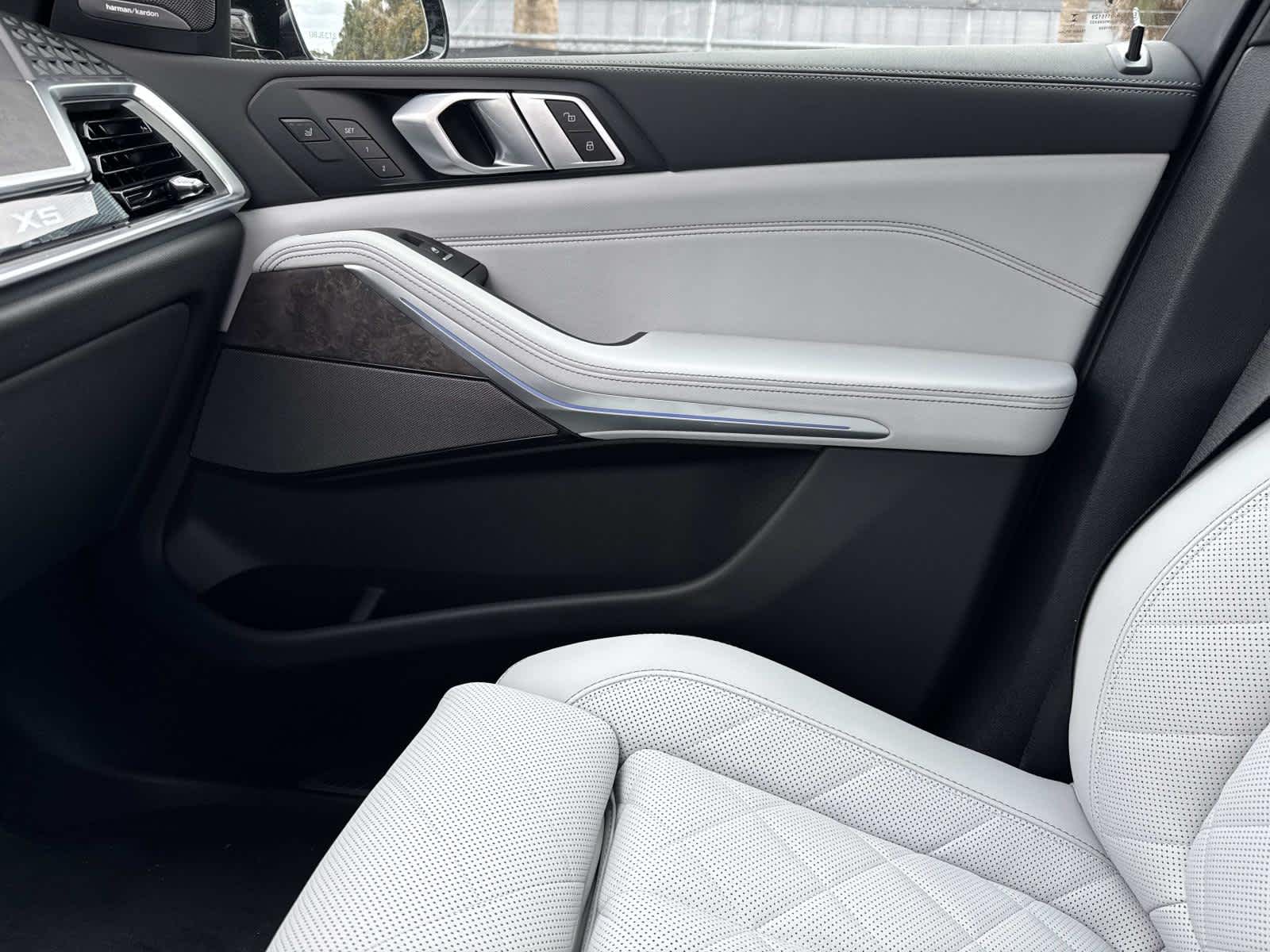 2026 BMW X5 xDrive50e xDrive50e