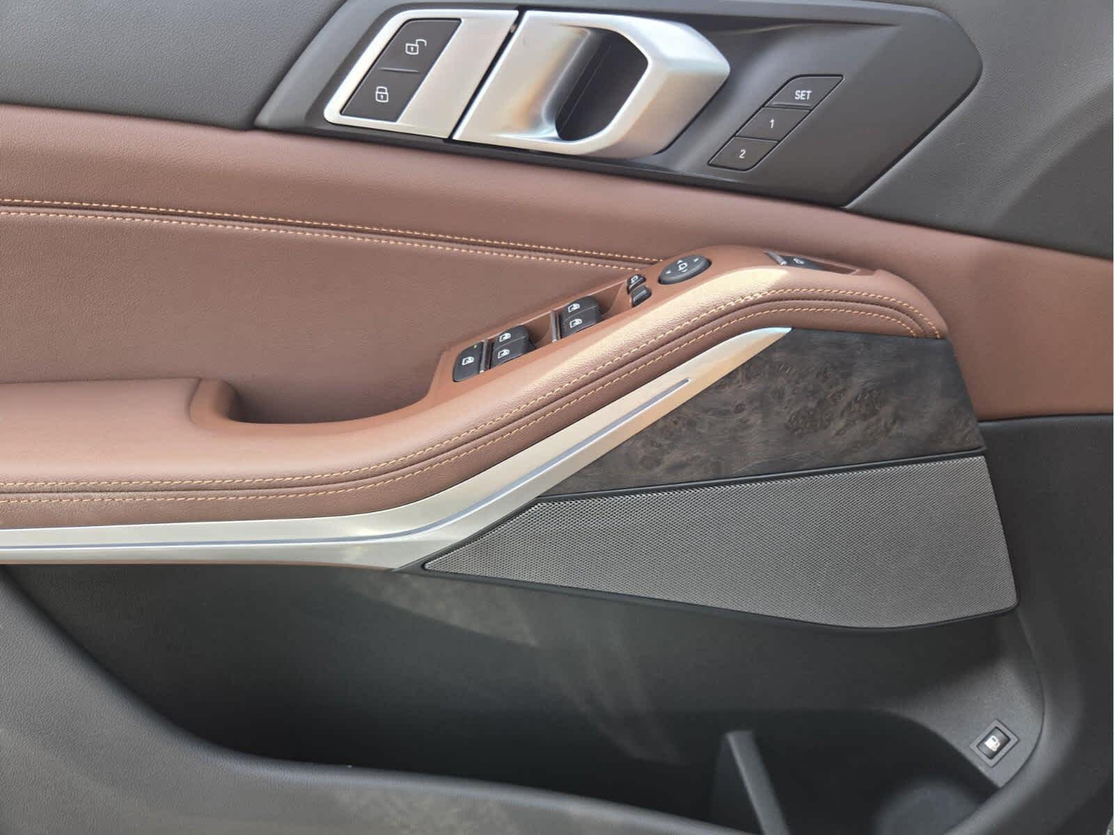 2025 BMW X5 xDrive50e xDrive50e