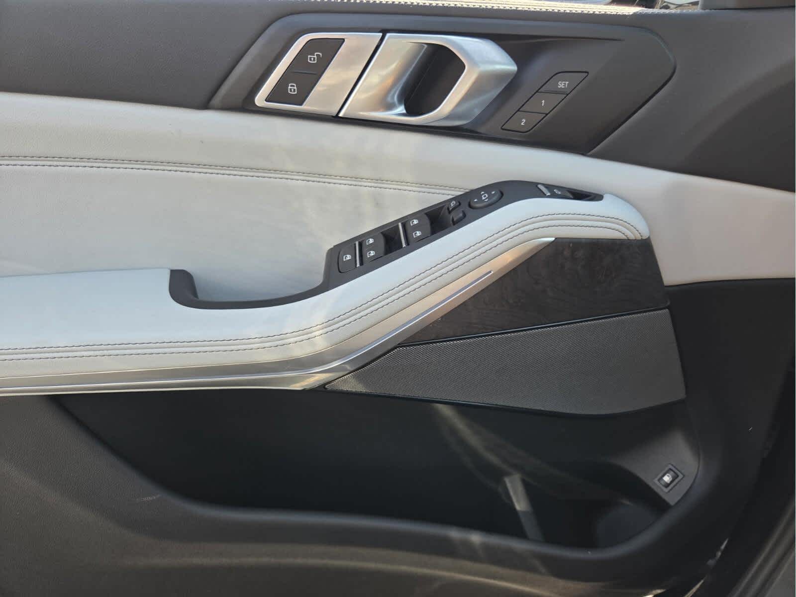 2026 BMW X5 xDrive50e xDrive50e