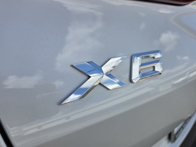 2022 BMW X6 xDrive40i xDrive40i