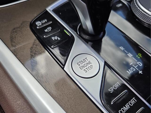 2022 BMW X6 xDrive40i xDrive40i