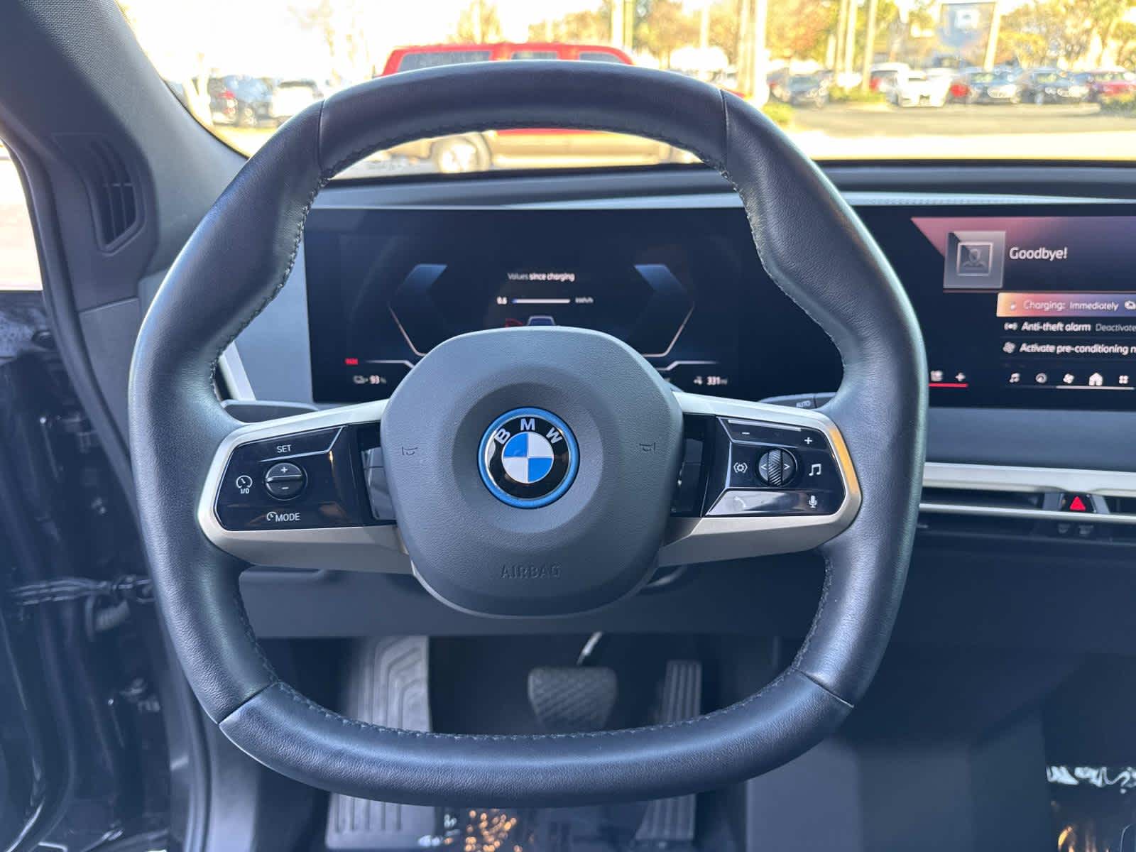 2025 BMW iX xDrive50