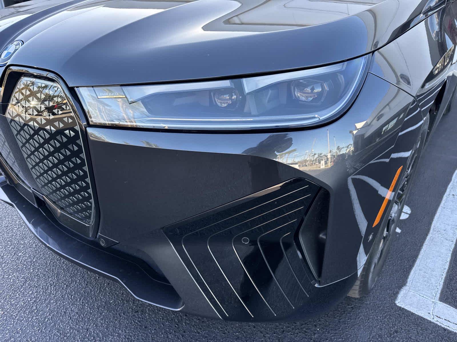 2025 BMW iX xDrive50