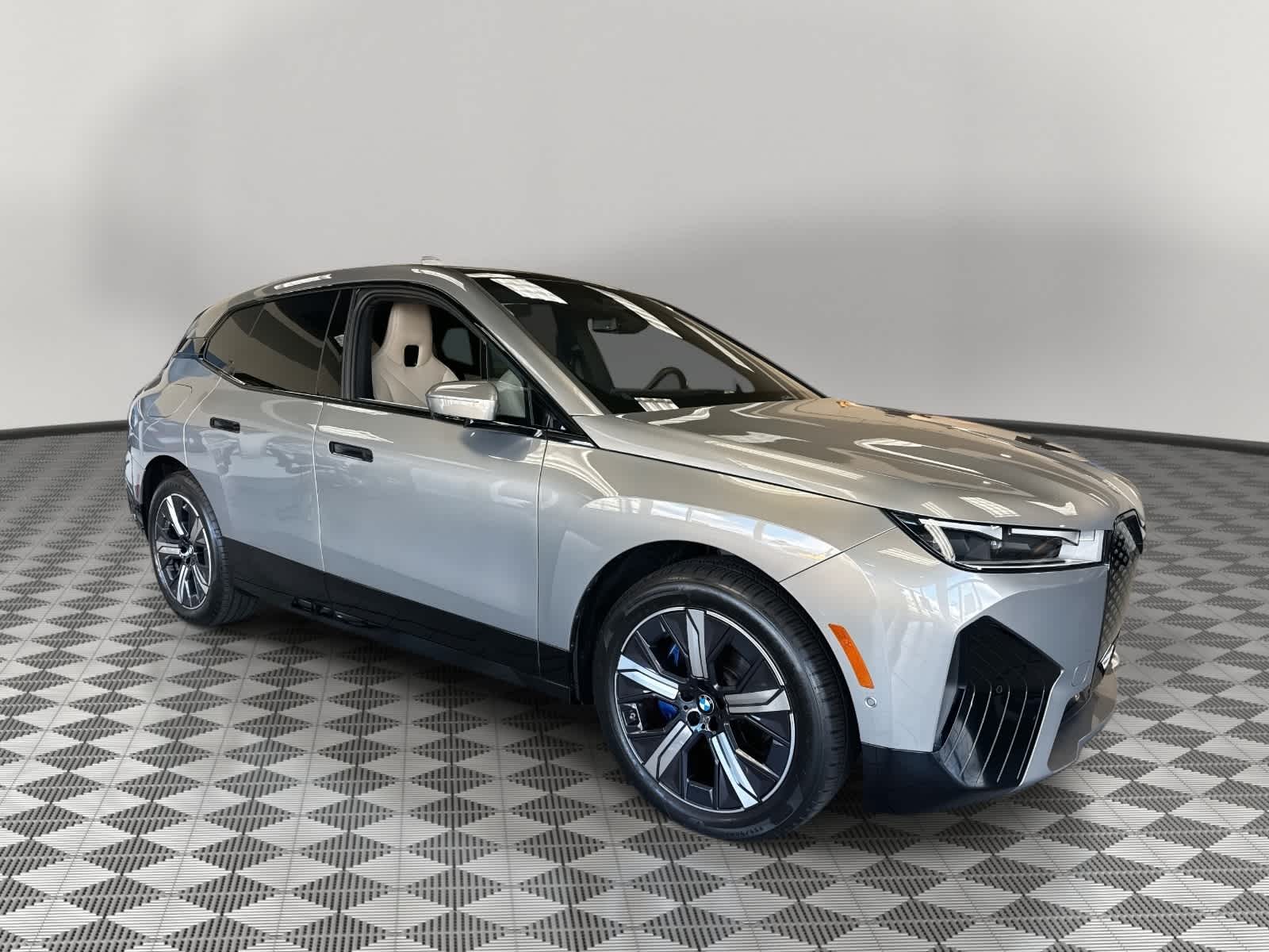 2025 BMW iX xDrive50