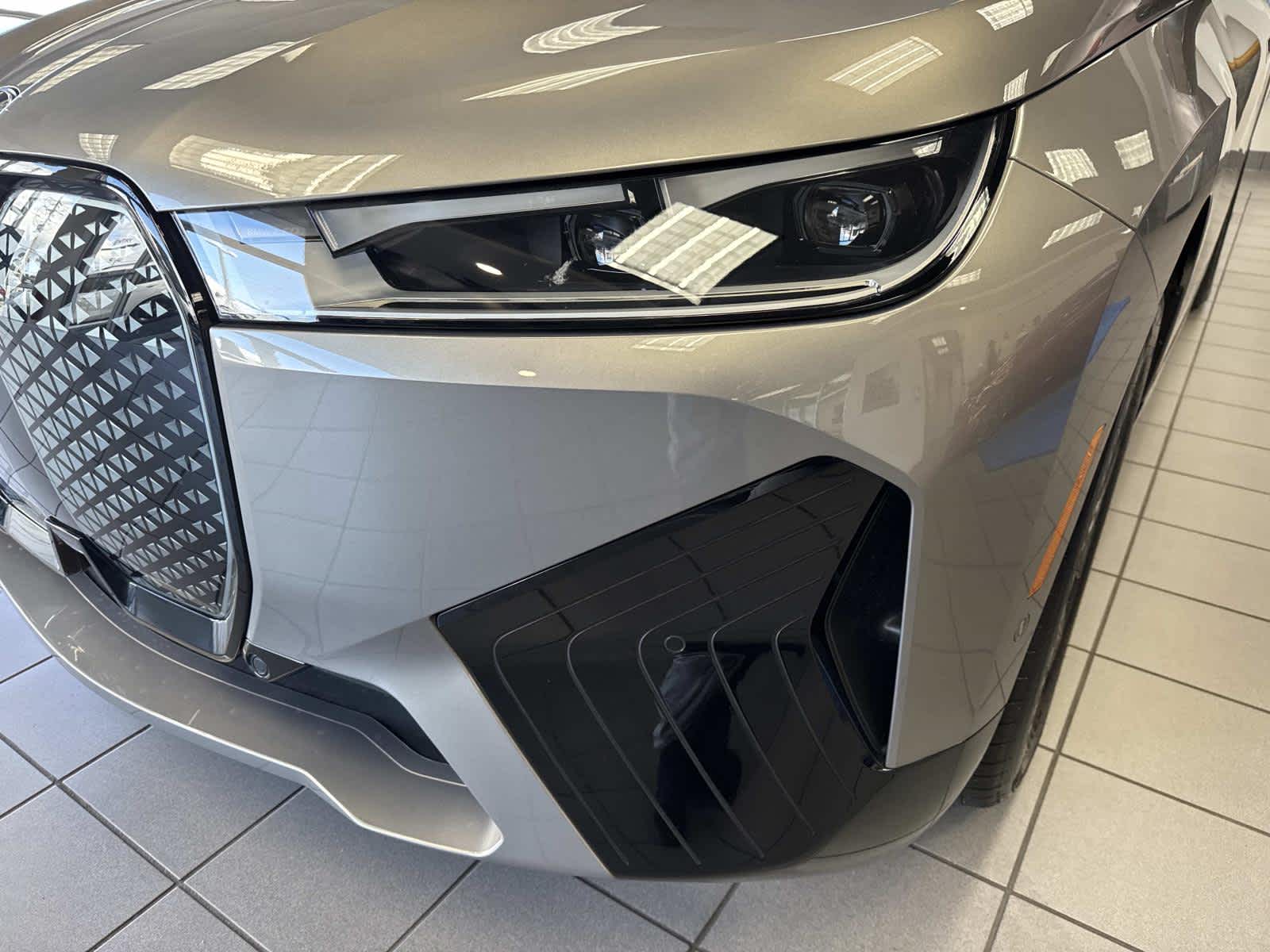 2025 BMW iX xDrive50