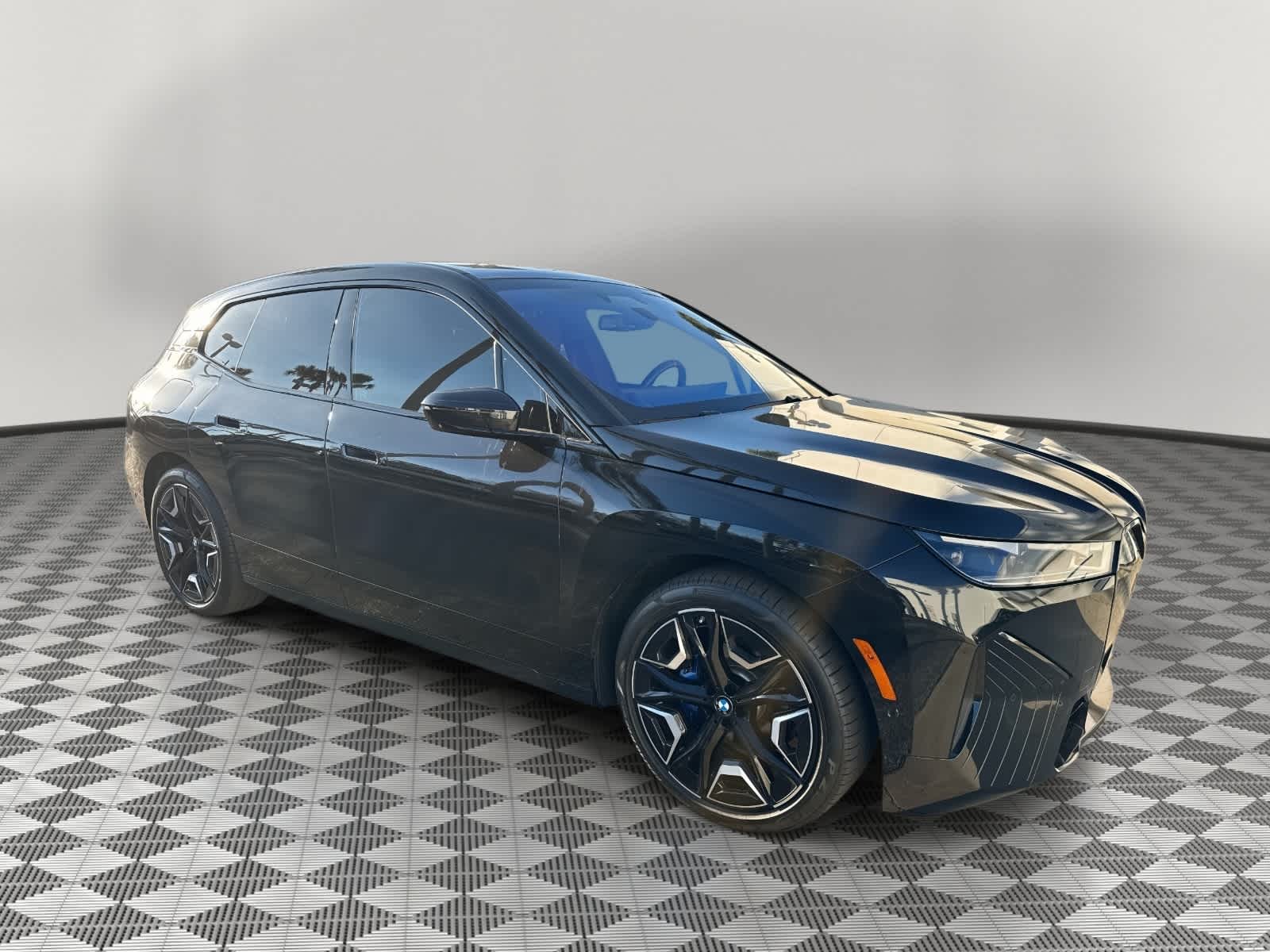 2025 BMW iX M60