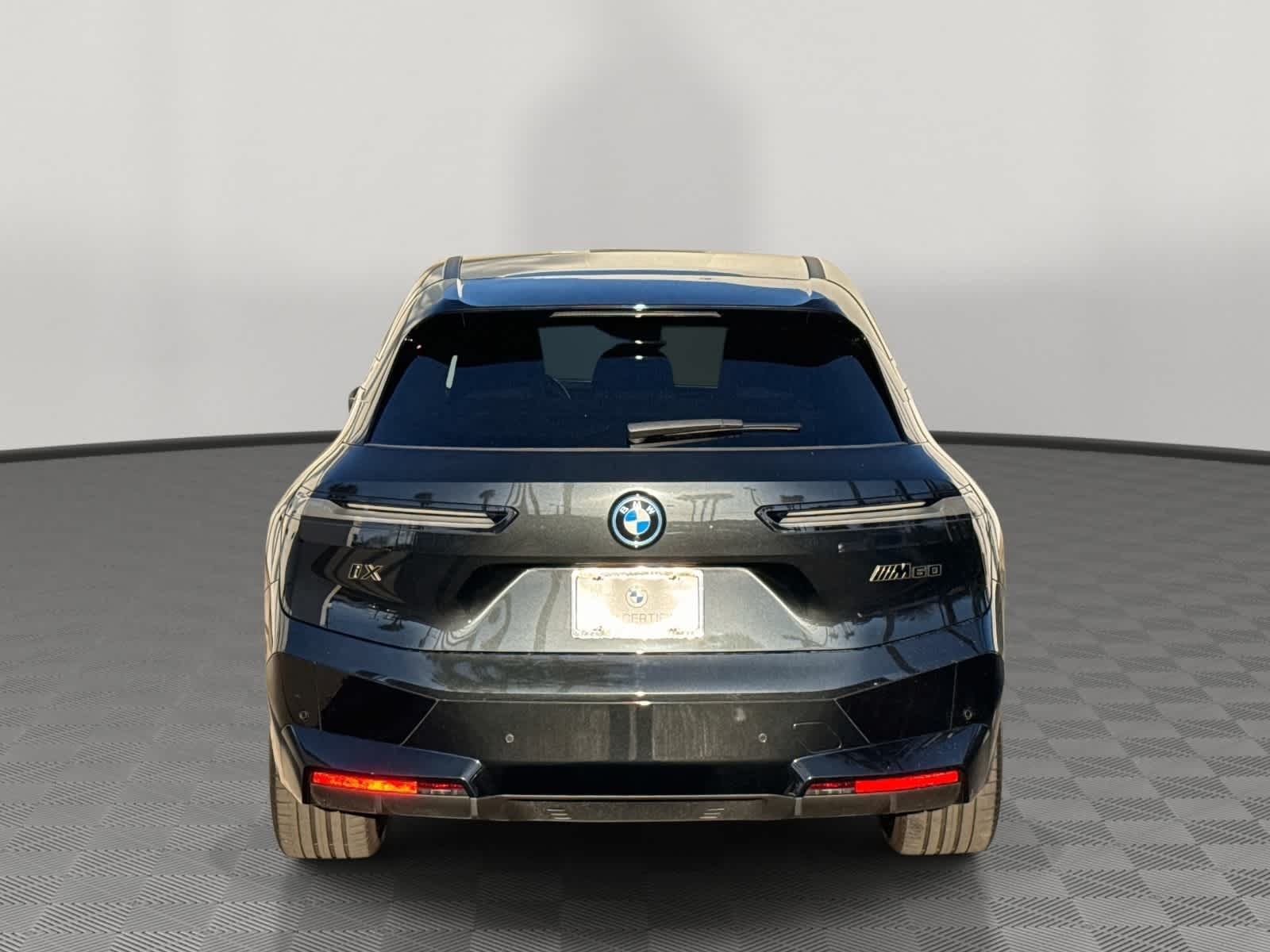 2025 BMW iX M60