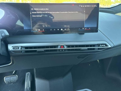 2026 BMW iX xDrive60