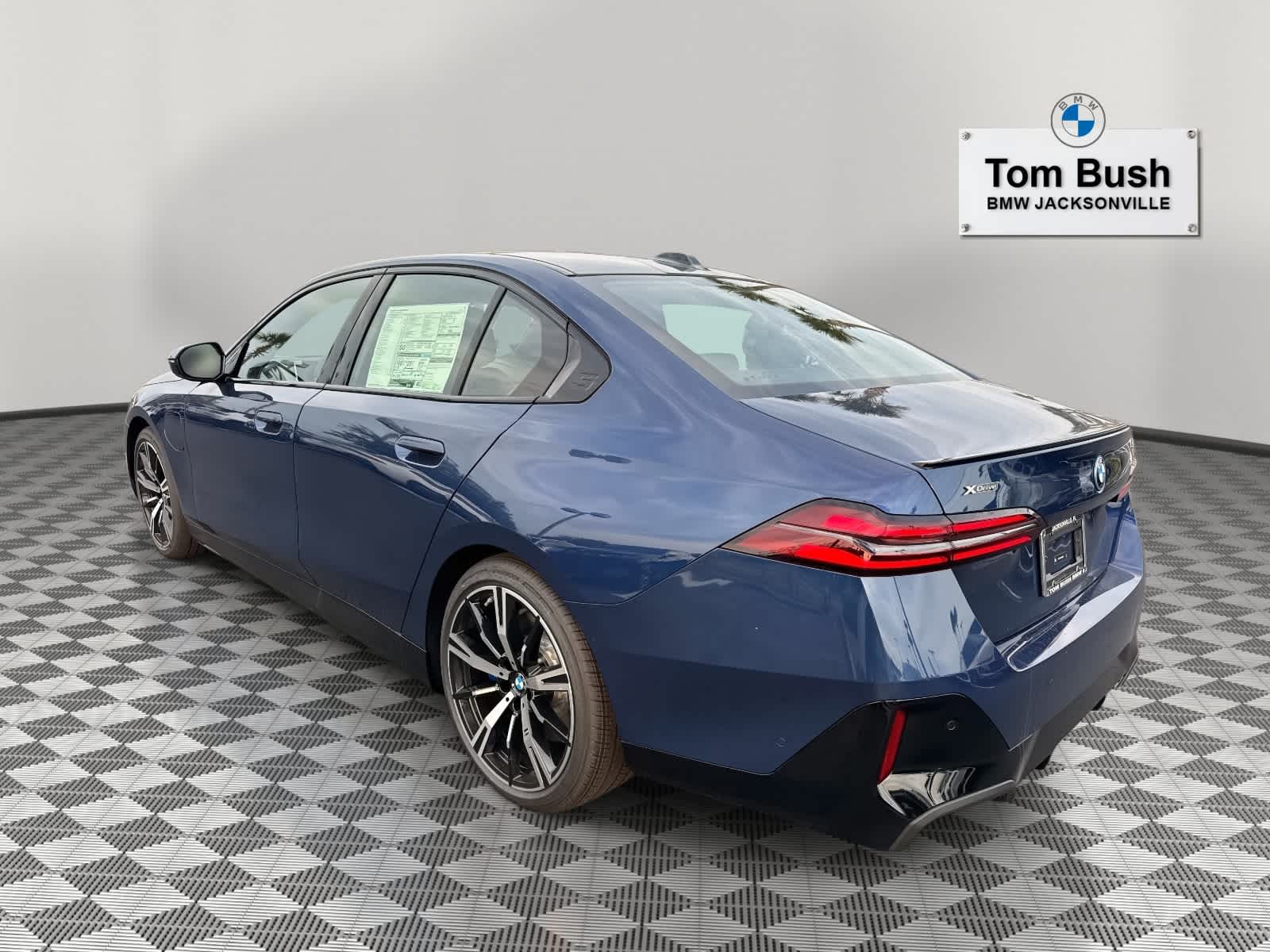 2026 BMW 5 Series 550e xDrive