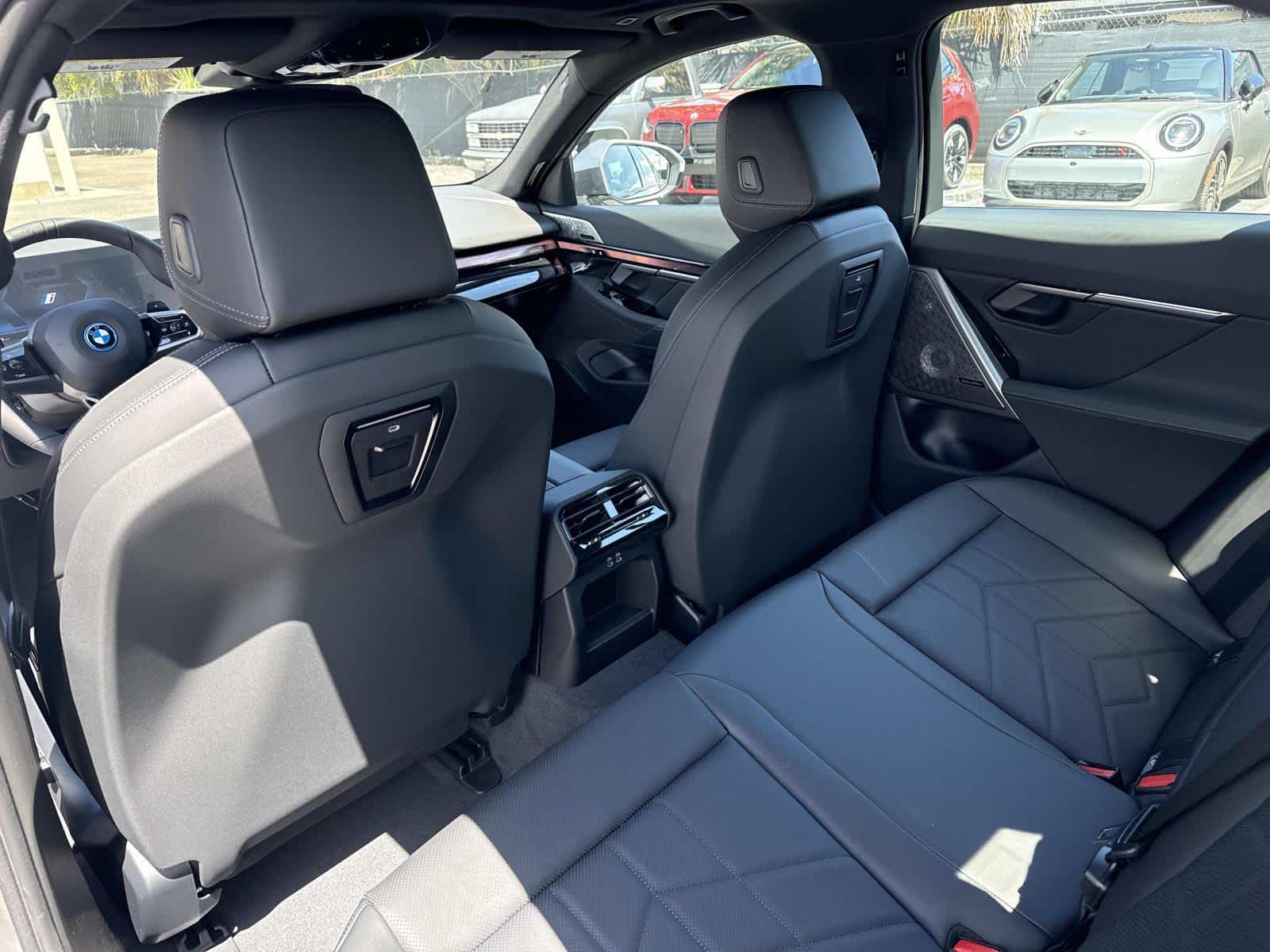 2026 BMW 550e xDrive 550e xDrive