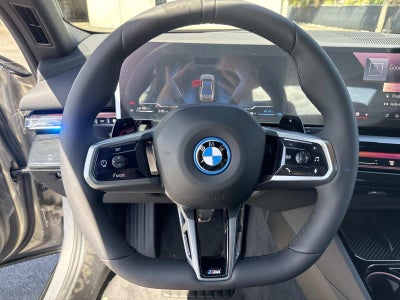 2026 BMW 550e xDrive 550e xDrive