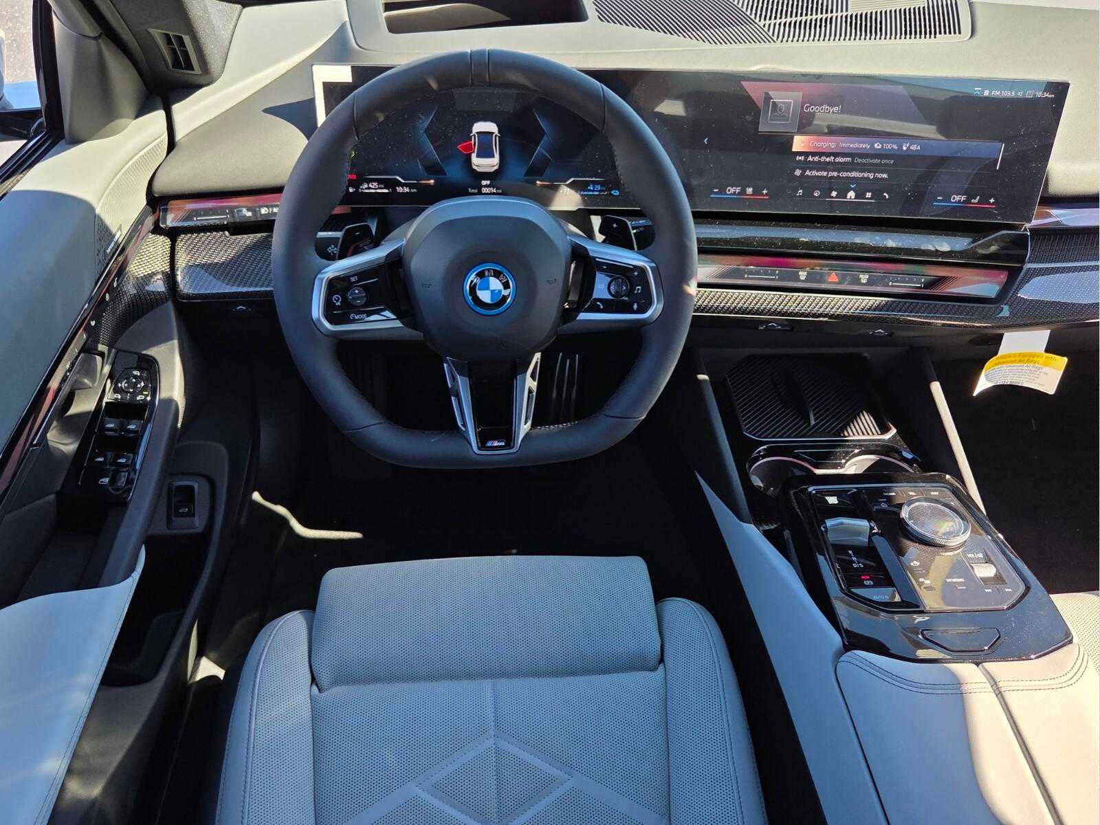 2027 BMW 550e xDrive 550e xDrive