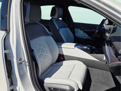 2027 BMW 550e xDrive 550e xDrive