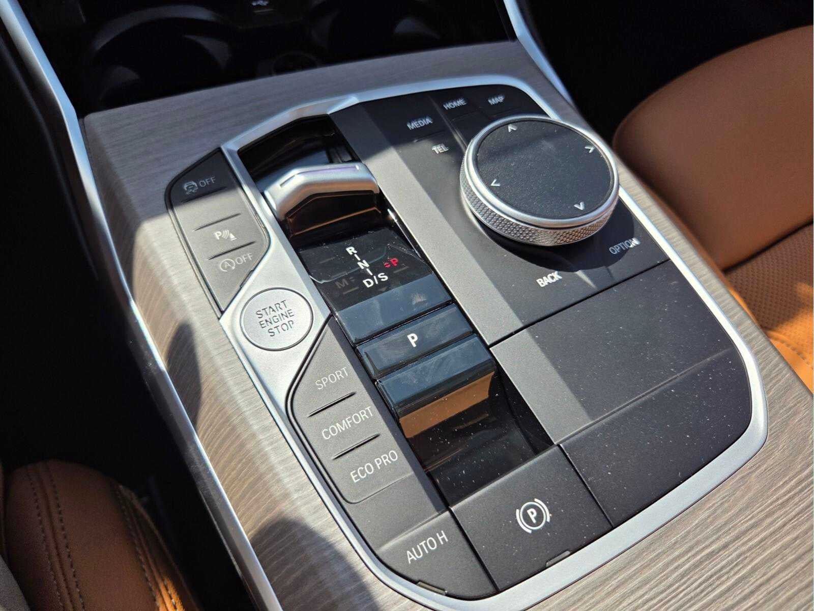 2026 BMW 330i 330i