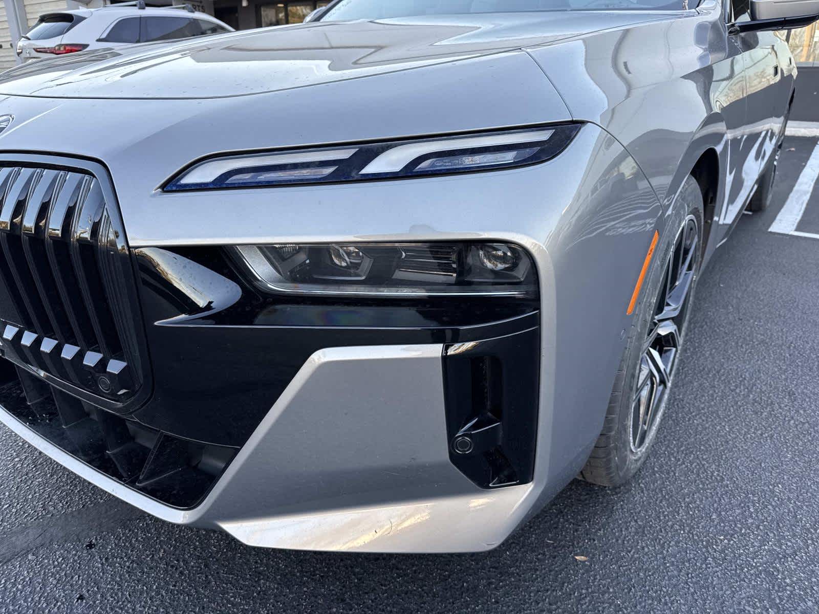 2023 BMW 7 Series 740i