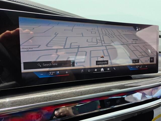 2026 BMW 740i 740i