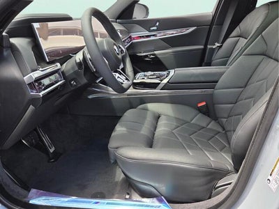 2026 BMW 740i 740i
