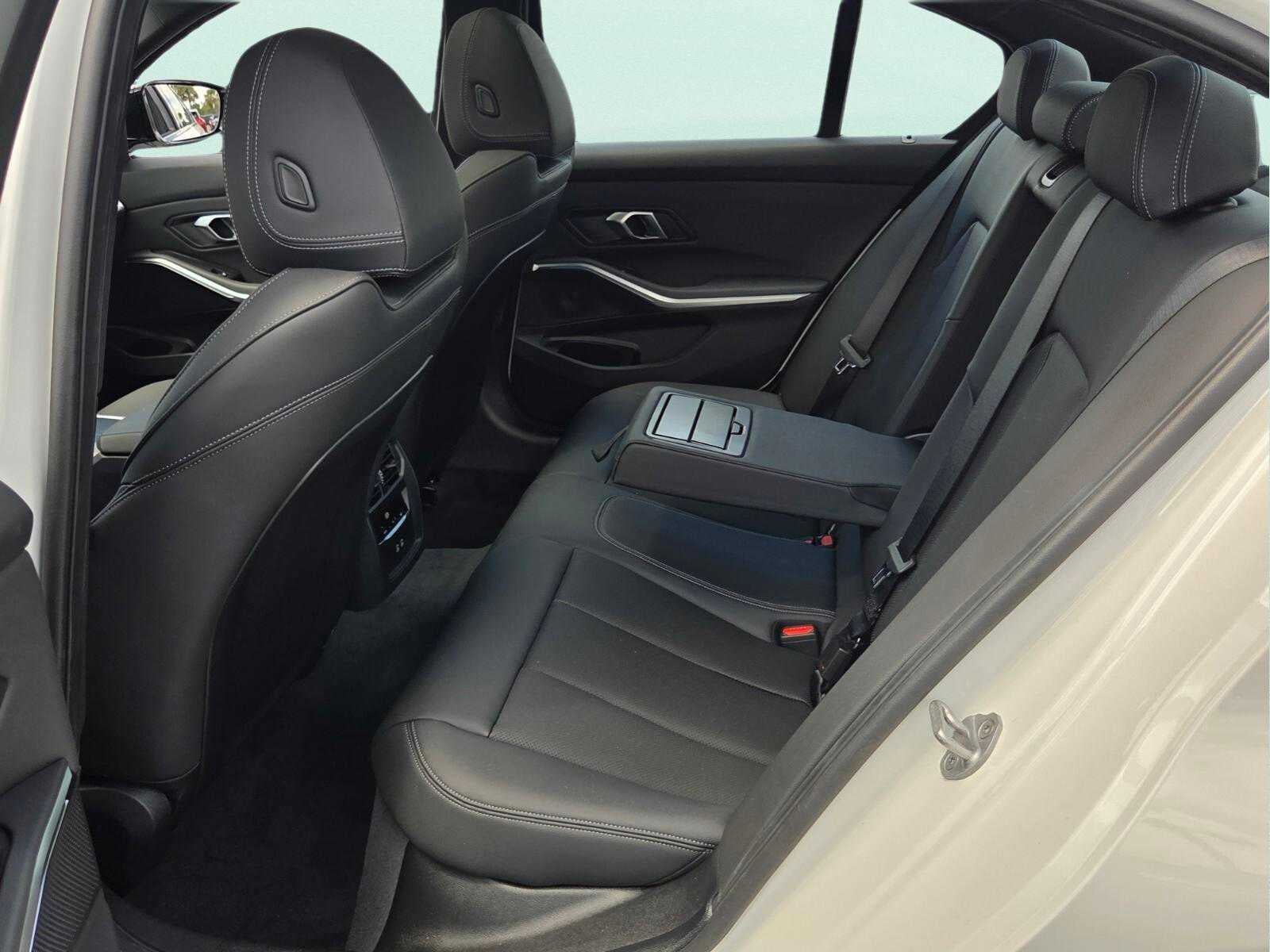 2026 BMW 330i xDrive 330i xDrive