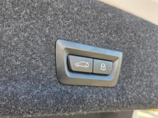 2025 BMW 330i xDrive 330i xDrive