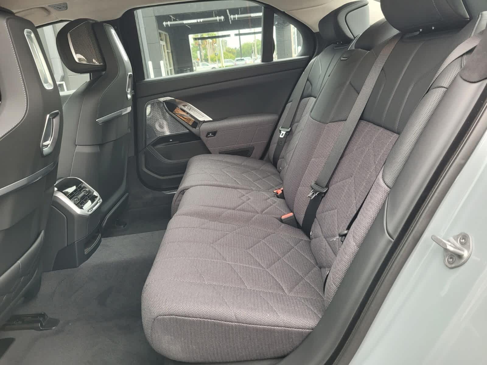 2025 BMW 7 Series 760i xDrive