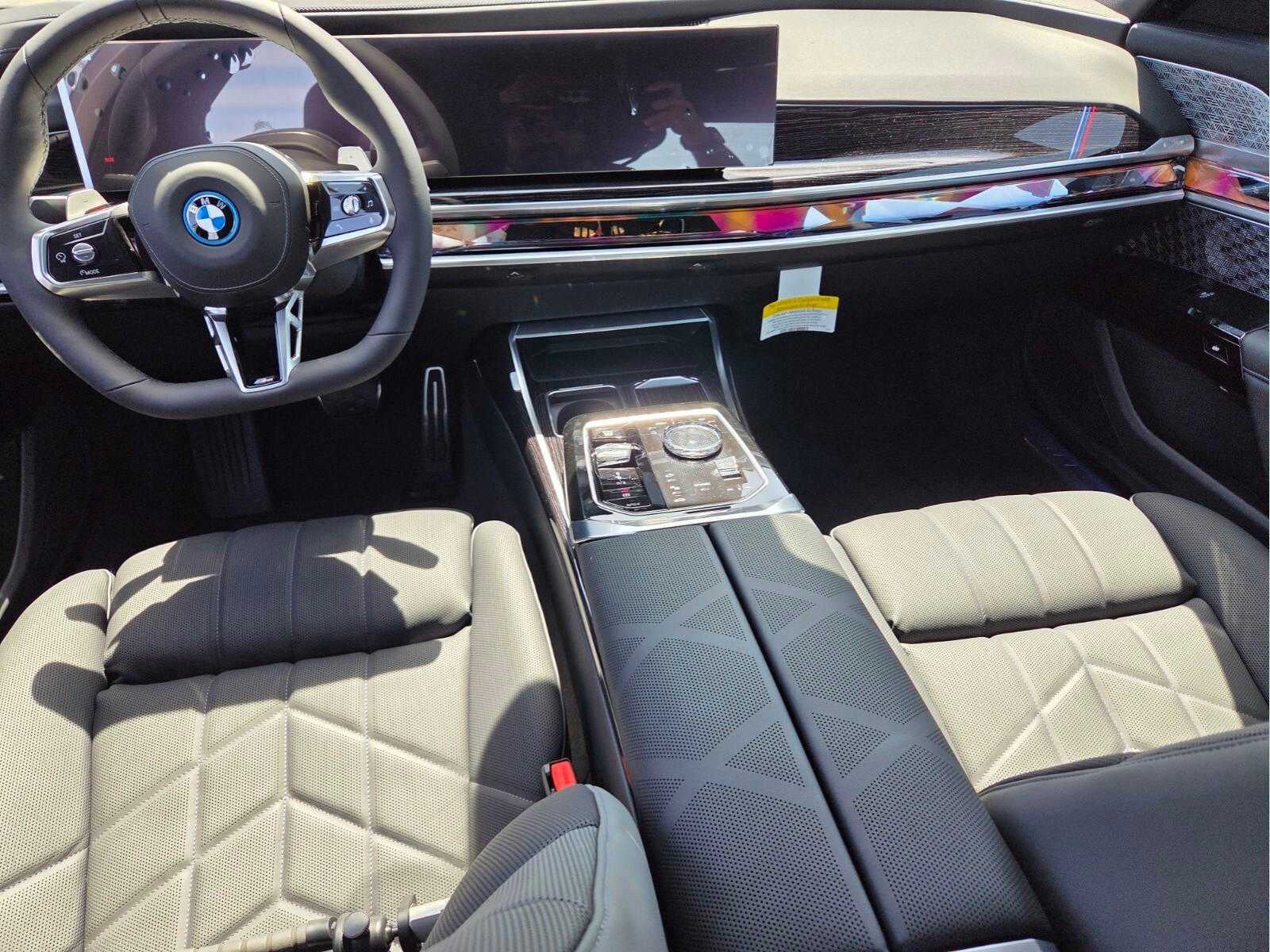 2026 BMW 750e xDrive 750e xDrive